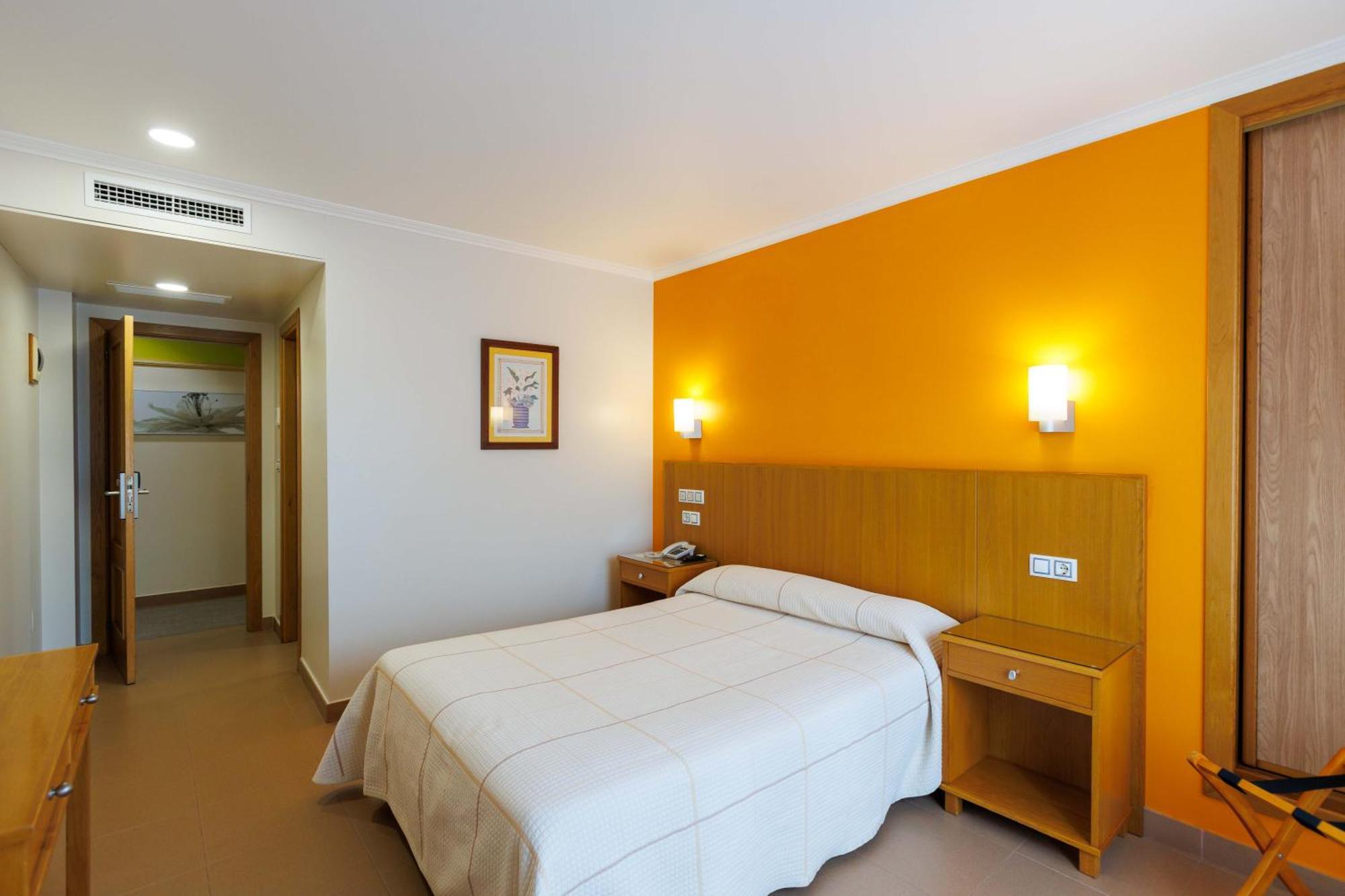 Hotel O Cruceiro Caldas De Reis Exterior photo