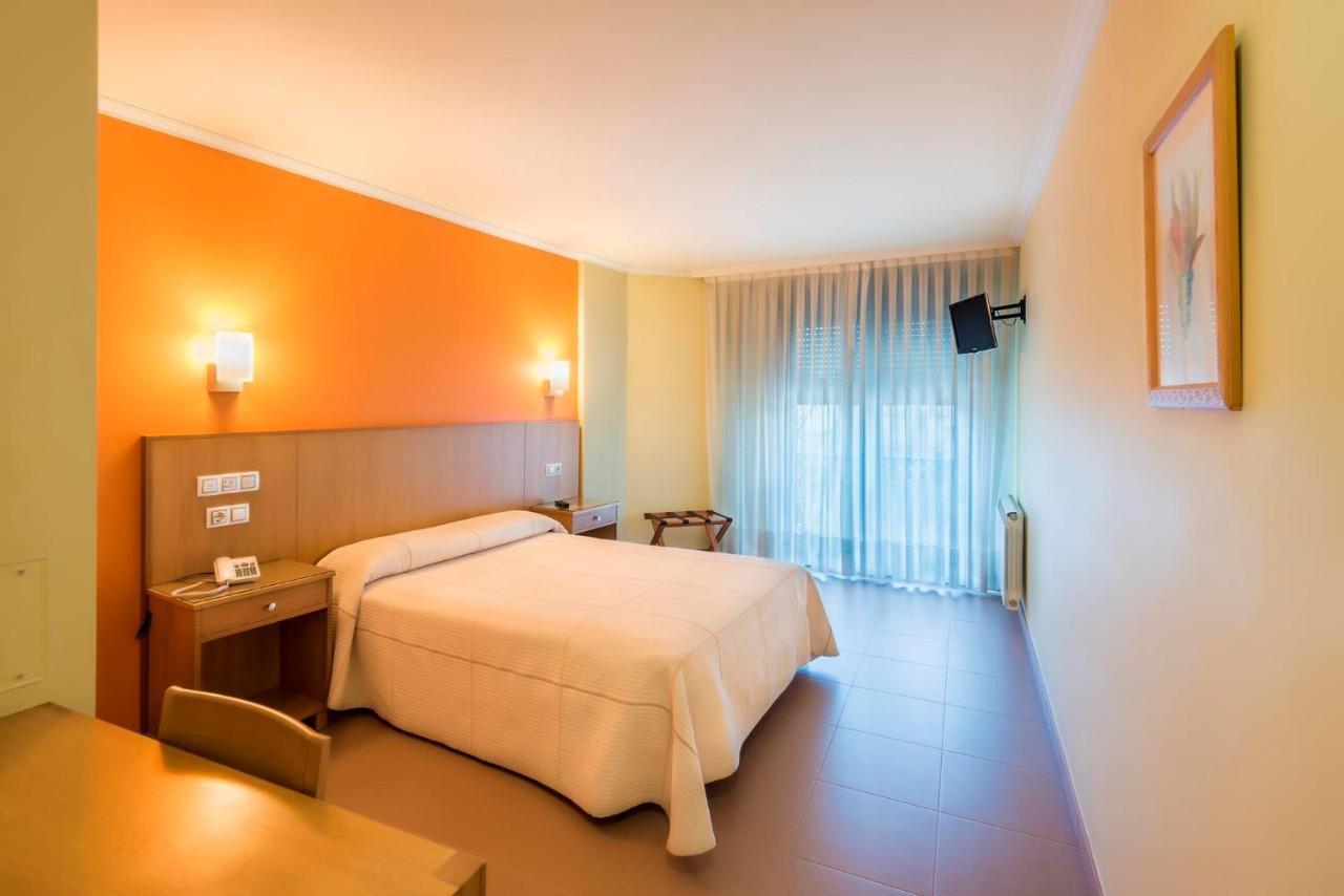 Hotel O Cruceiro Caldas De Reis Exterior photo